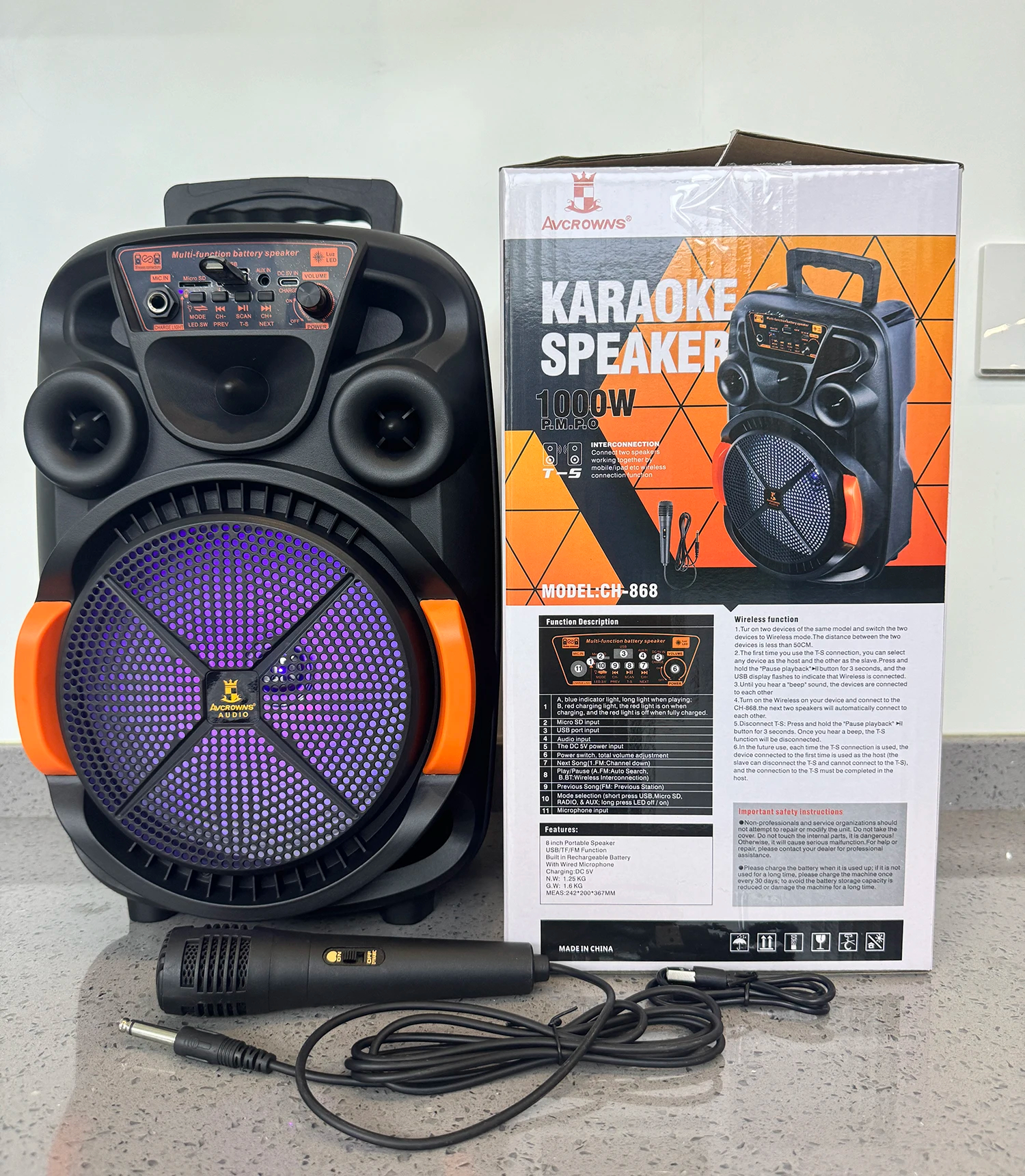 Ασύρματο Ηχείο Bluetooth Karaoke με Ενσύρματο Μικρόφωνο και Φωτισμό LED Ασύρματο Ηχείο Bluetooth Karaoke με Ενσύρματο Μικρόφωνο και Φωτισμό LED