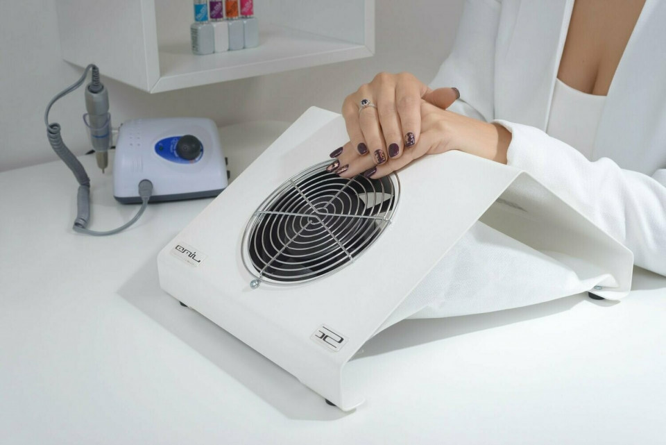 Επαγγελματικός Απορροφητήρας Σκόνης Νυχιών 65 W - Λευκό Επαγγελματικός Απορροφητήρας Σκόνης Νυχιών 65 W - Λευκό