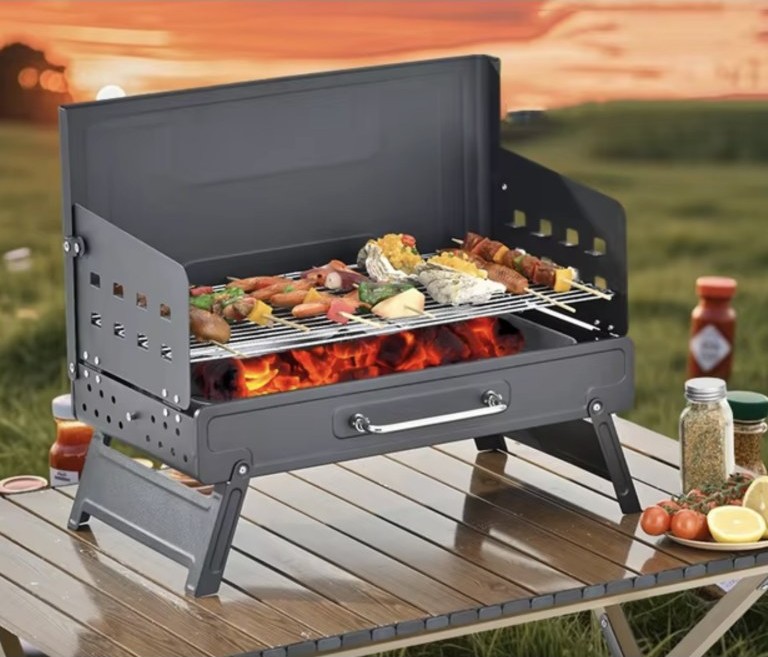 Φορητή Πτυσσόμενη Ψησταριά Κάρβουνου K-501 – BBQ σε Βαλίτσα 50x27.5cm | Εύκολη Μεταφορά, Ιδανική για Camping, Παραλία & Κήπο Φορητή Πτυσσόμενη Ψησταριά Κάρβουνου K-501 – BBQ σε Βαλίτσα 50x27.5cm | Εύκολη Μεταφορά, Ιδανική για Camping, Παραλία & Κήπο