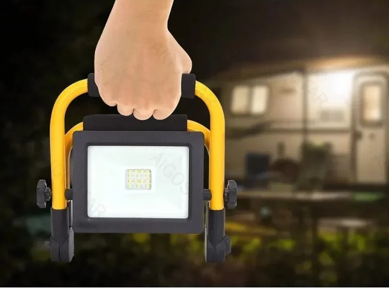 Φορητός LED Προβολέας Εργασίας Ρεύματος - 10 W IP65 - Φωτεινότητα 920lm Ψυχρό Λευκό Φως- Aigostar Φορητός LED Προβολέας Εργασίας Ρεύματος - 10 W IP65 - Φωτεινότητα 920lm Ψυχρό Λευκό Φως- Aigostar