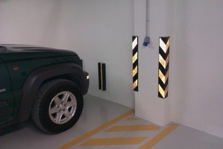 Γωνιά Προστασίας από Ελαστικό Στρογγυλεμένης Ακμής Πάχους 20mm Γωνιά Προστασίας από Ελαστικό Στρογγυλεμένης Ακμής Πάχους 20mm