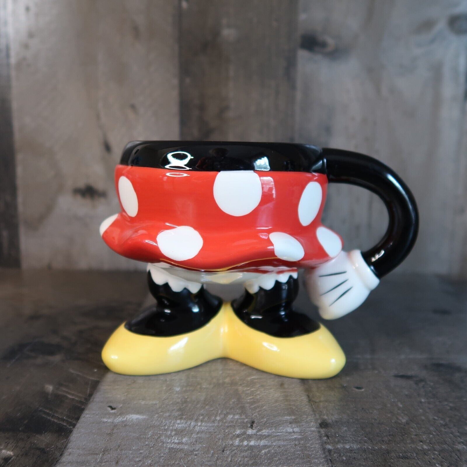 Γυαλιστερή Κούπα MEGA με Σχήμα Minnie Mouse - Mickey Mouse Disney Χωρητικότητας 310 mL Γυαλιστερή Κούπα MEGA με Σχήμα Minnie Mouse - Mickey Mouse Disney Χωρητικότητας 310 mL