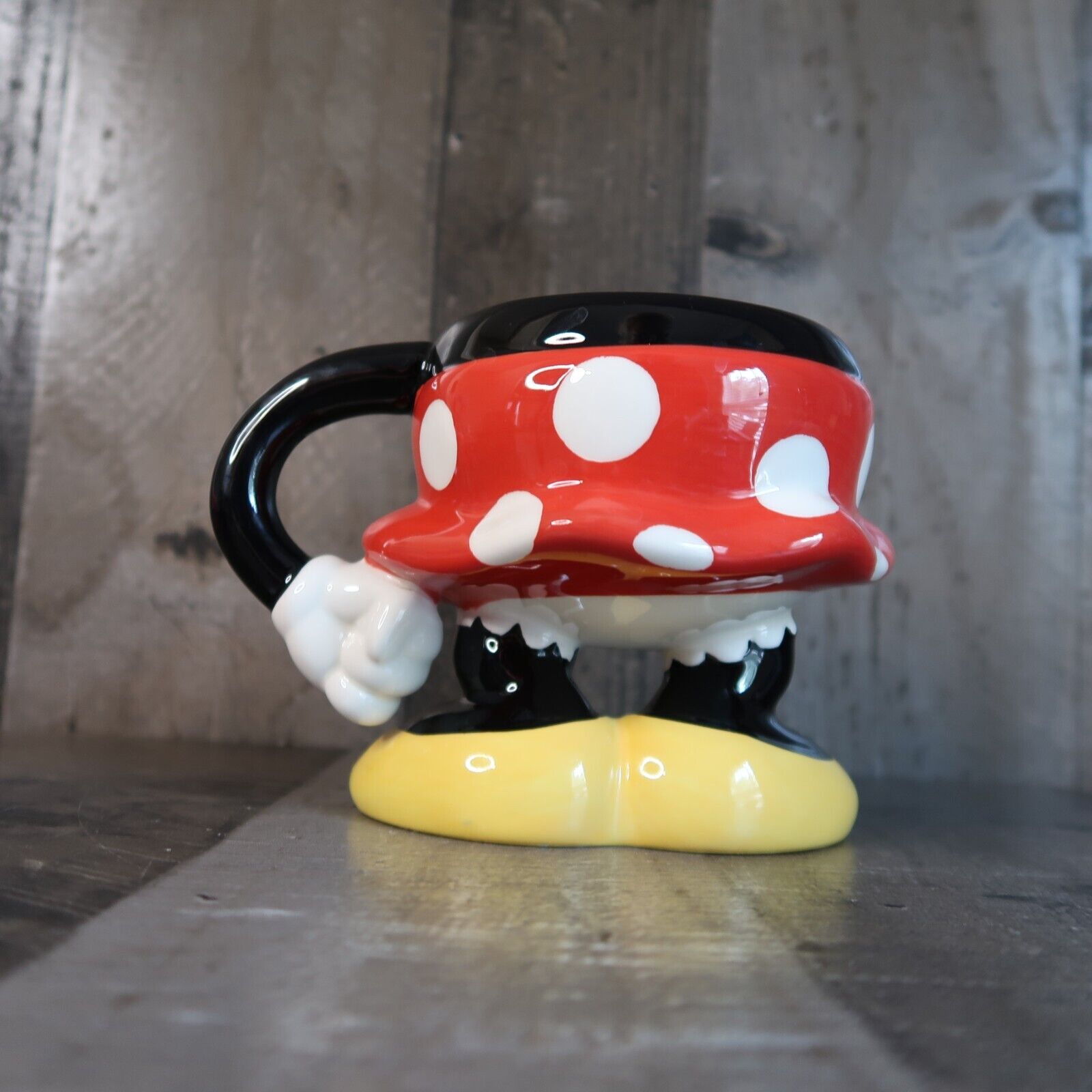 Γυαλιστερή Κούπα MEGA με Σχήμα Minnie Mouse - Mickey Mouse Disney Χωρητικότητας 310 mL Γυαλιστερή Κούπα MEGA με Σχήμα Minnie Mouse - Mickey Mouse Disney Χωρητικότητας 310 mL