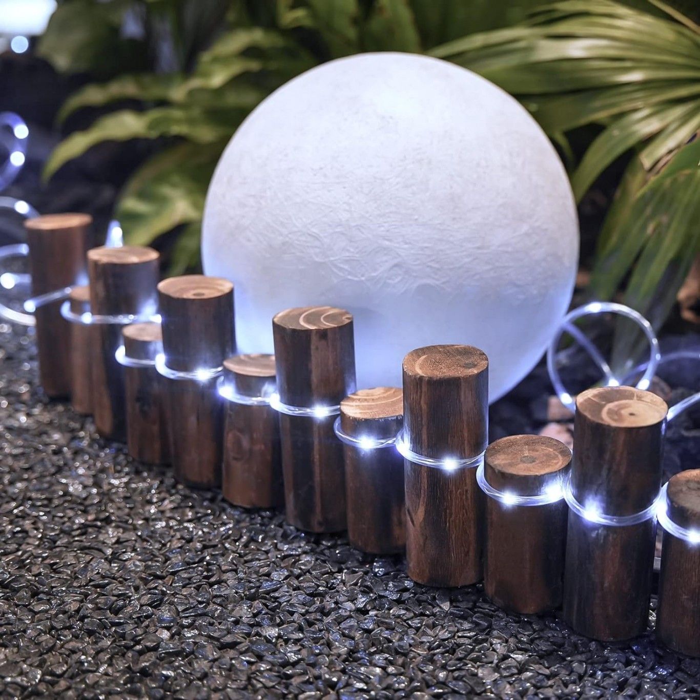 Ηλιακά Χριστουγεννιάτικα Λαμπάκια σε Φωτοσωλήνα 20m - Λευκό Ψυχρό 200 LED με Φωτοβολταϊκό Πάνελ Ηλιακά Χριστουγεννιάτικα Λαμπάκια σε Φωτοσωλήνα 20m - Λευκό Ψυχρό 200 LED με Φωτοβολταϊκό Πάνελ