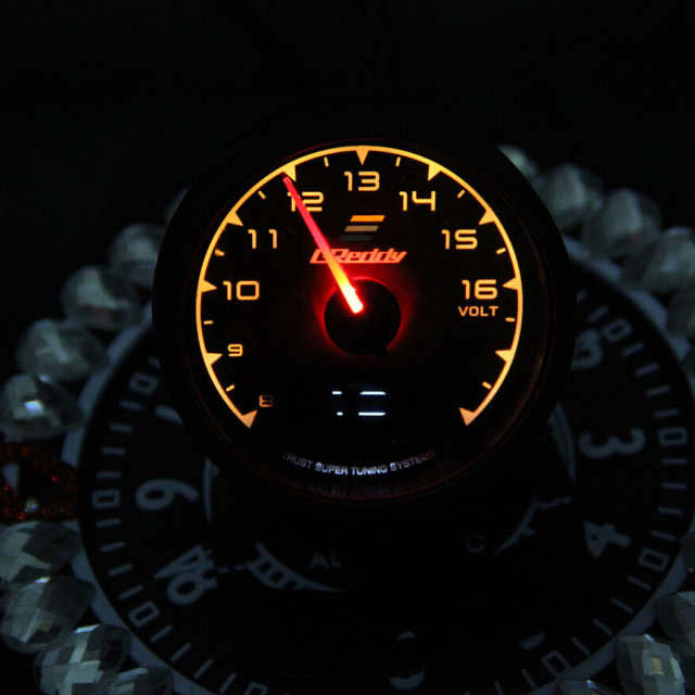 Racing GReddy Multi D / A με Ψηφιακή οθόνη LCD Volt Gauge με Αυτόματο Μετρητή Τάσης Volts 62mm 2.5 ίντσες 