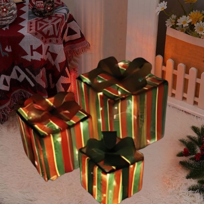 Σετ Χριστουγεννιάτικα Διακοσμητικά Φωτιζόμενα Κουτιά Δώρου Ριγέ 25.5, 20.5 & 15.5cm Σετ Χριστουγεννιάτικα Διακοσμητικά Φωτιζόμενα Κουτιά Δώρου Ριγέ 25.5, 20.5 & 15.5cm
