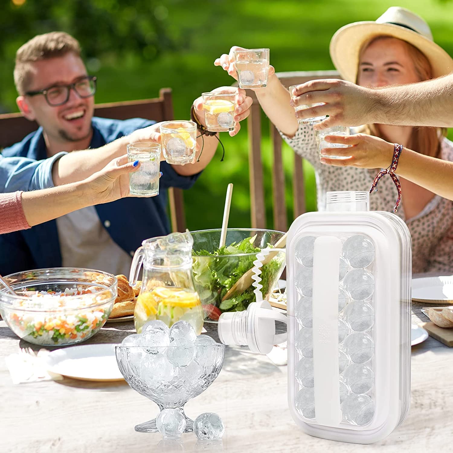 Ισοθερμική Παγοθήκη - Παγοκύστη Ice Ball Maker για Παγάκια με 1 Κίνηση. Ισοθερμική Παγοθήκη - Παγοκύστη Ice Ball Maker για Παγάκια με 1 Κίνηση.