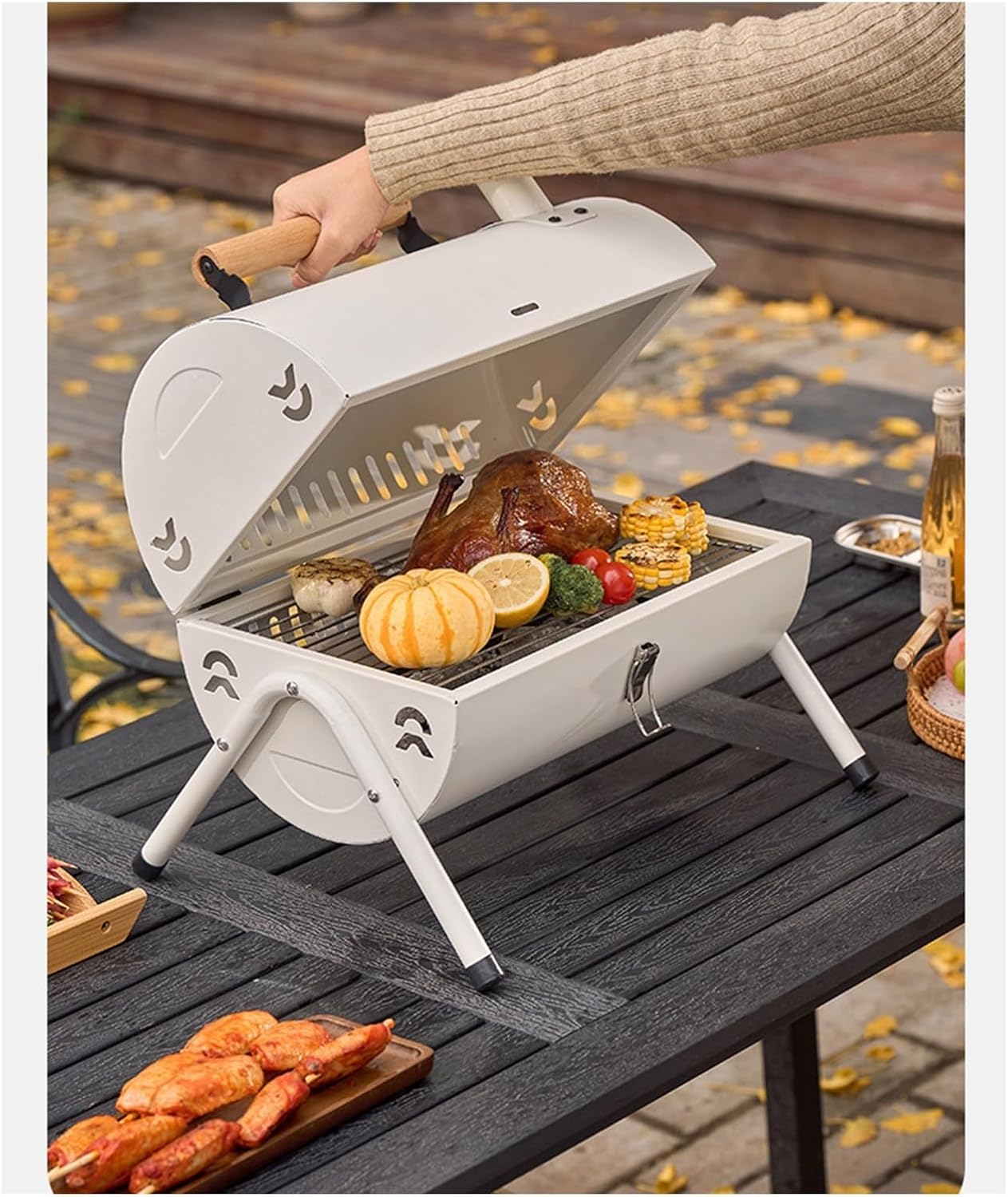Φορητή Ψησταριά Με Κάρβουνα Με Καπάκι Λευκή 38x25cm Φορητή Ψησταριά Με Κάρβουνα Με Καπάκι Λευκή 38x25cm