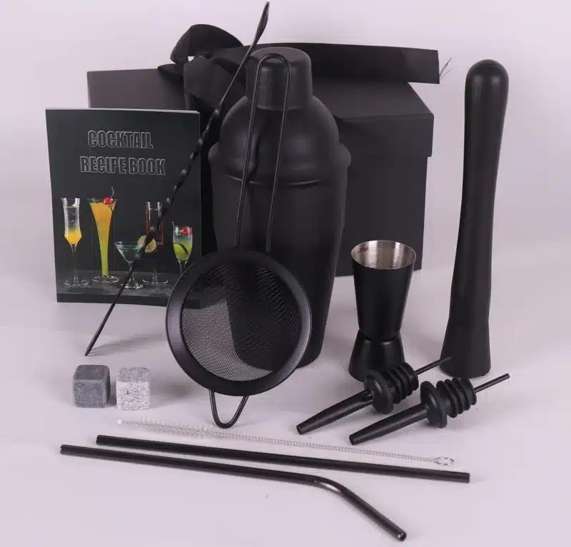 Σετ για Cocktail με Shaker Matt Black και Βιβλίο Συνταγών Σετ για Cocktail με Shaker Matt Black και Βιβλίο Συνταγών