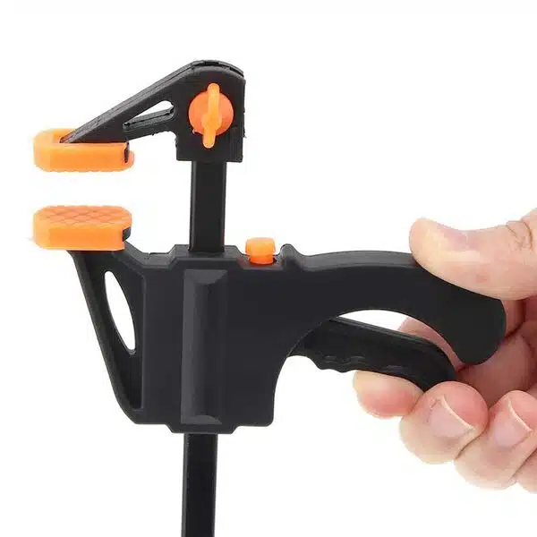 Σφιγκτήρας Σκανδάλης Μαραγκών 48cm με Πλαστικές Δαγκάνες και Μέγιστο Άνοιγμα 300mm Σφιγκτήρας Σκανδάλης Μαραγκών 48cm με Πλαστικές Δαγκάνες και Μέγιστο Άνοιγμα 300mm